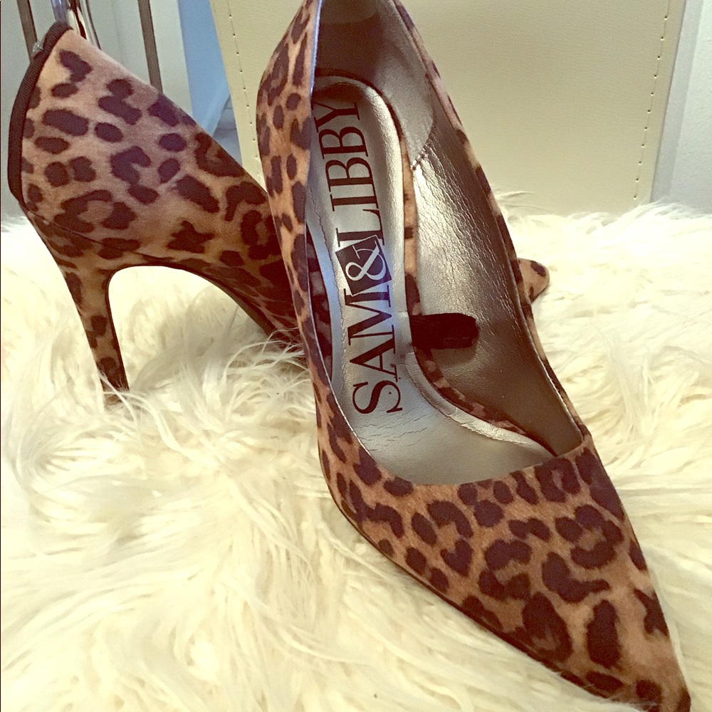 Sam &Libby heel
